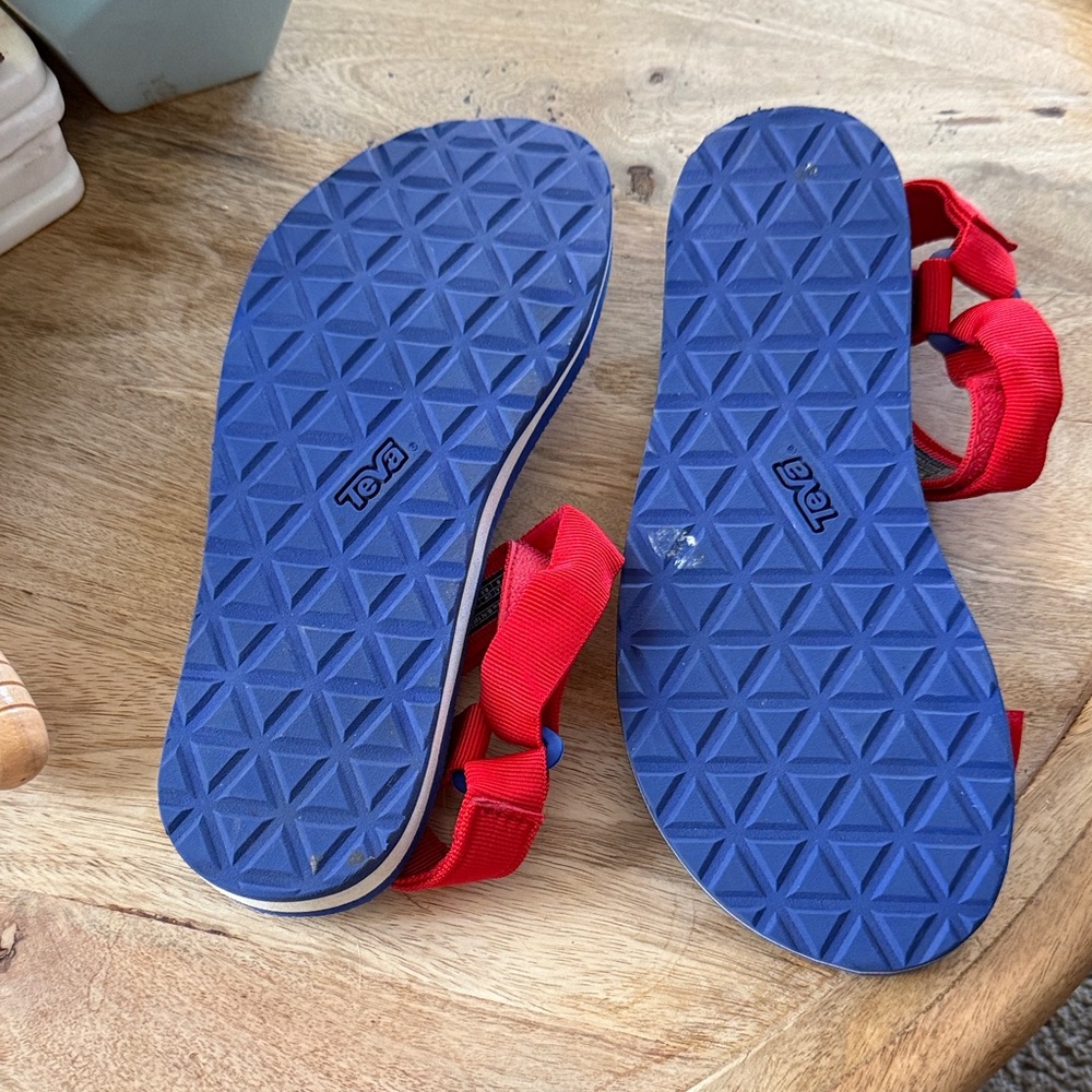 Teva Women's Red and Blue Sandals USA colorway - Picture 2 of 4